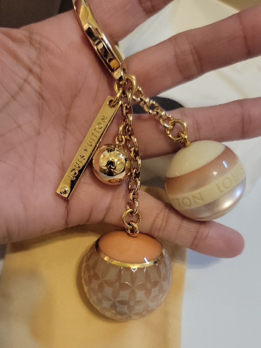 Louis Vuitton Pearlized Pink and Cream Sphere Charm Keychain - Picture 6 of 8